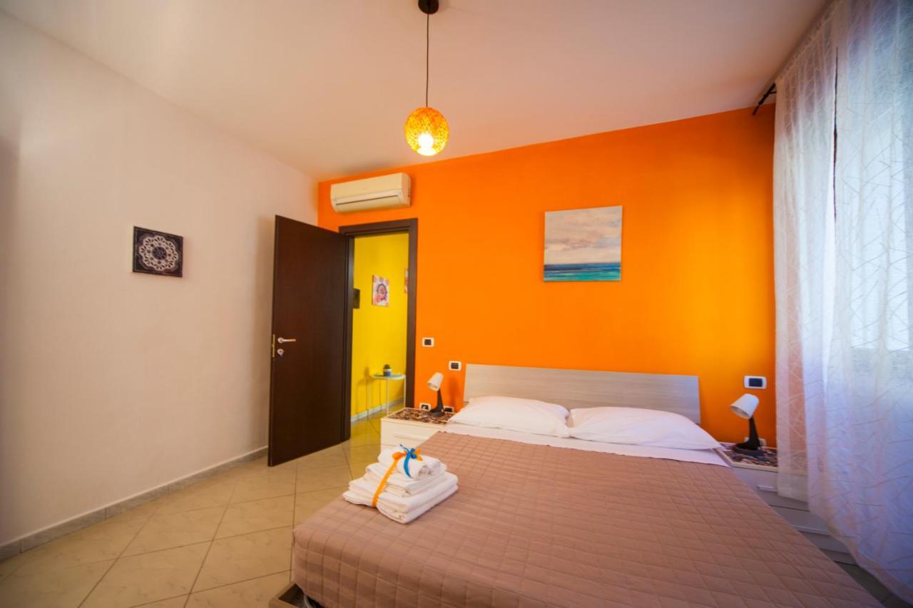Residence Yellow Rimini Bagian luar foto