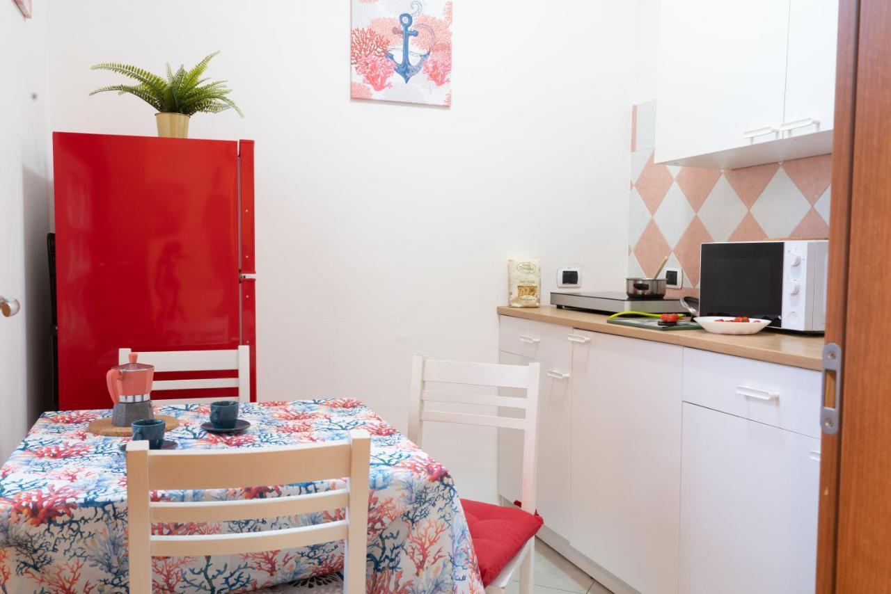 Residence Yellow Rimini Bagian luar foto